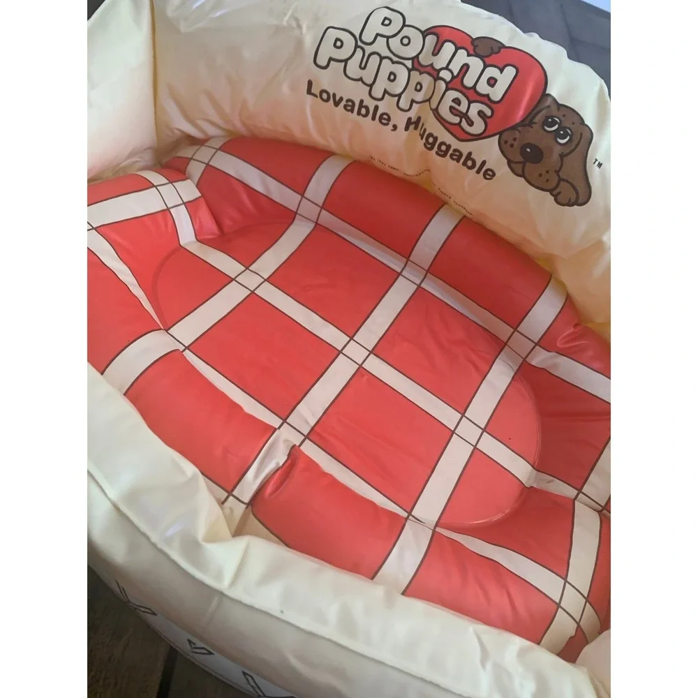 Vintage Tonka pound puppy bed